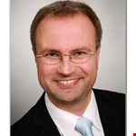 Dr Andre Szameitat